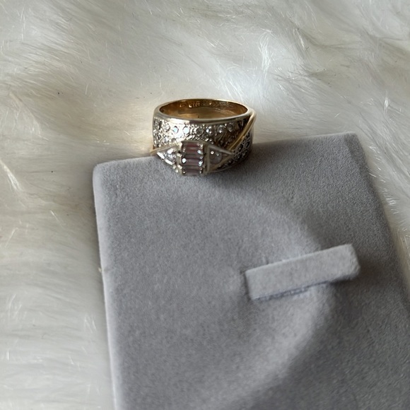 Beautiful Diamond 💍 Ring - Picture 8 of 12